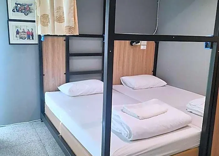 Sleep To Fly & Suvarnabhumi Airport Hostel